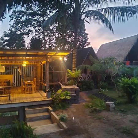 Girang Rinjani Bungalows Tetebatu Esterno foto