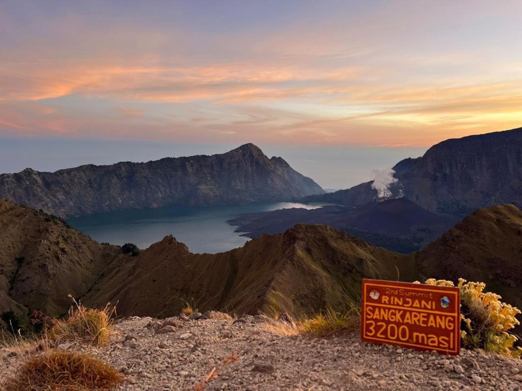 Girang Rinjani Bungalows Tetebatu Esterno foto
