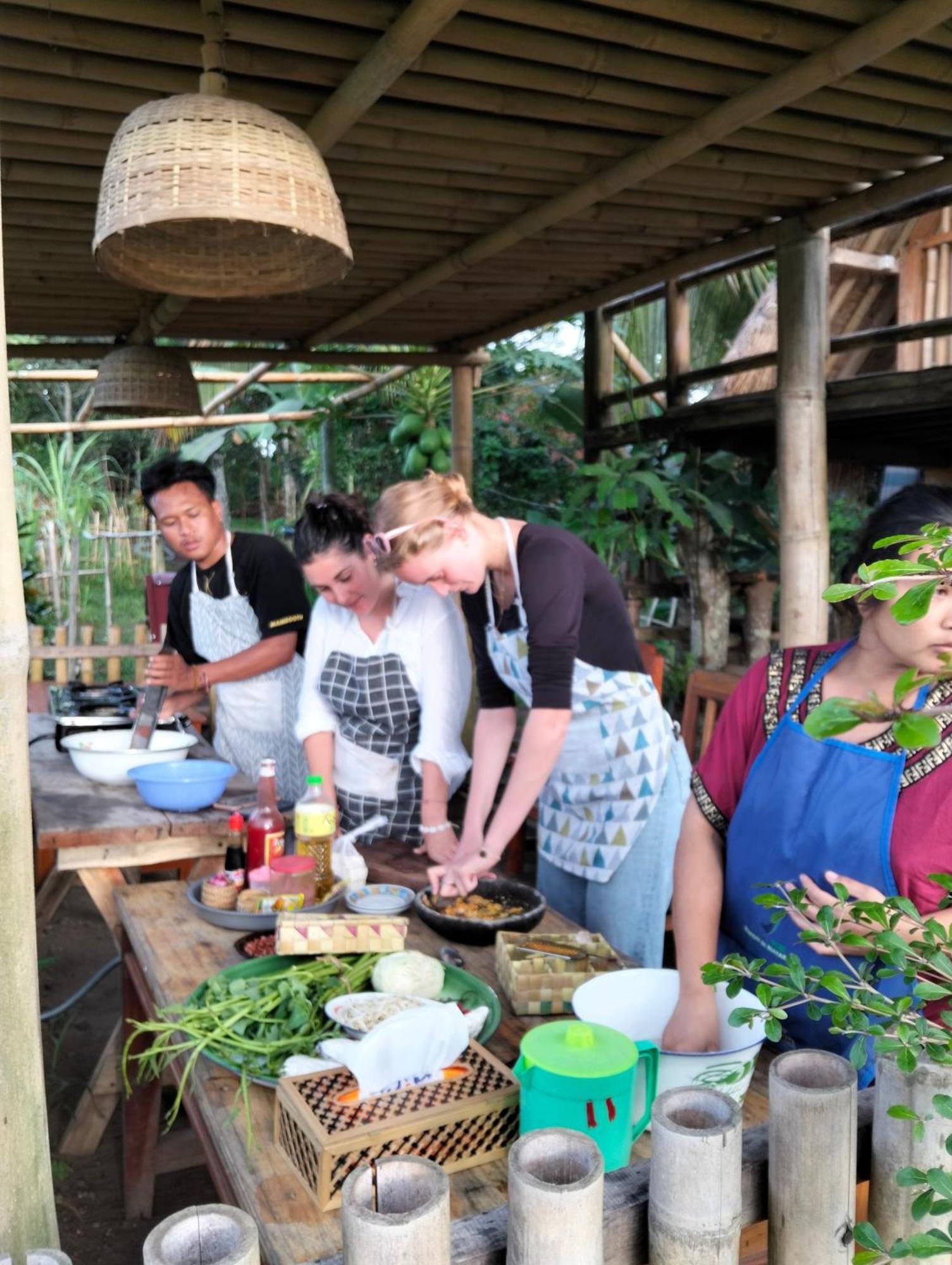 Girang Rinjani Bungalows Tetebatu Esterno foto